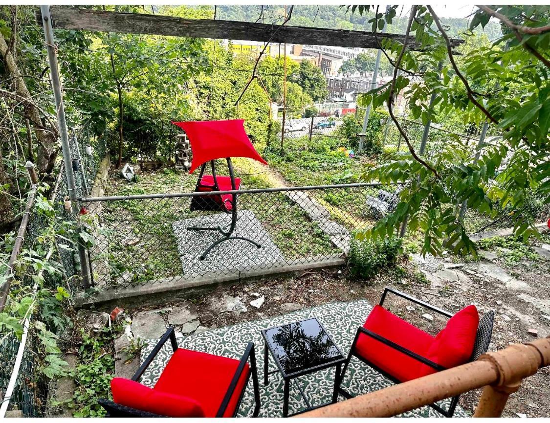 Hotel 4-A Diamond In Yonkers Esterno foto